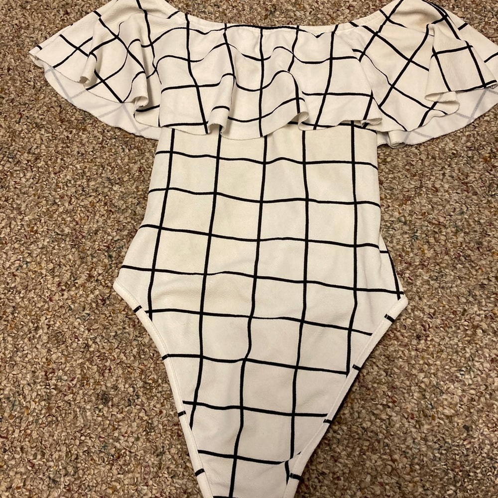 Off shoulder bodysuit